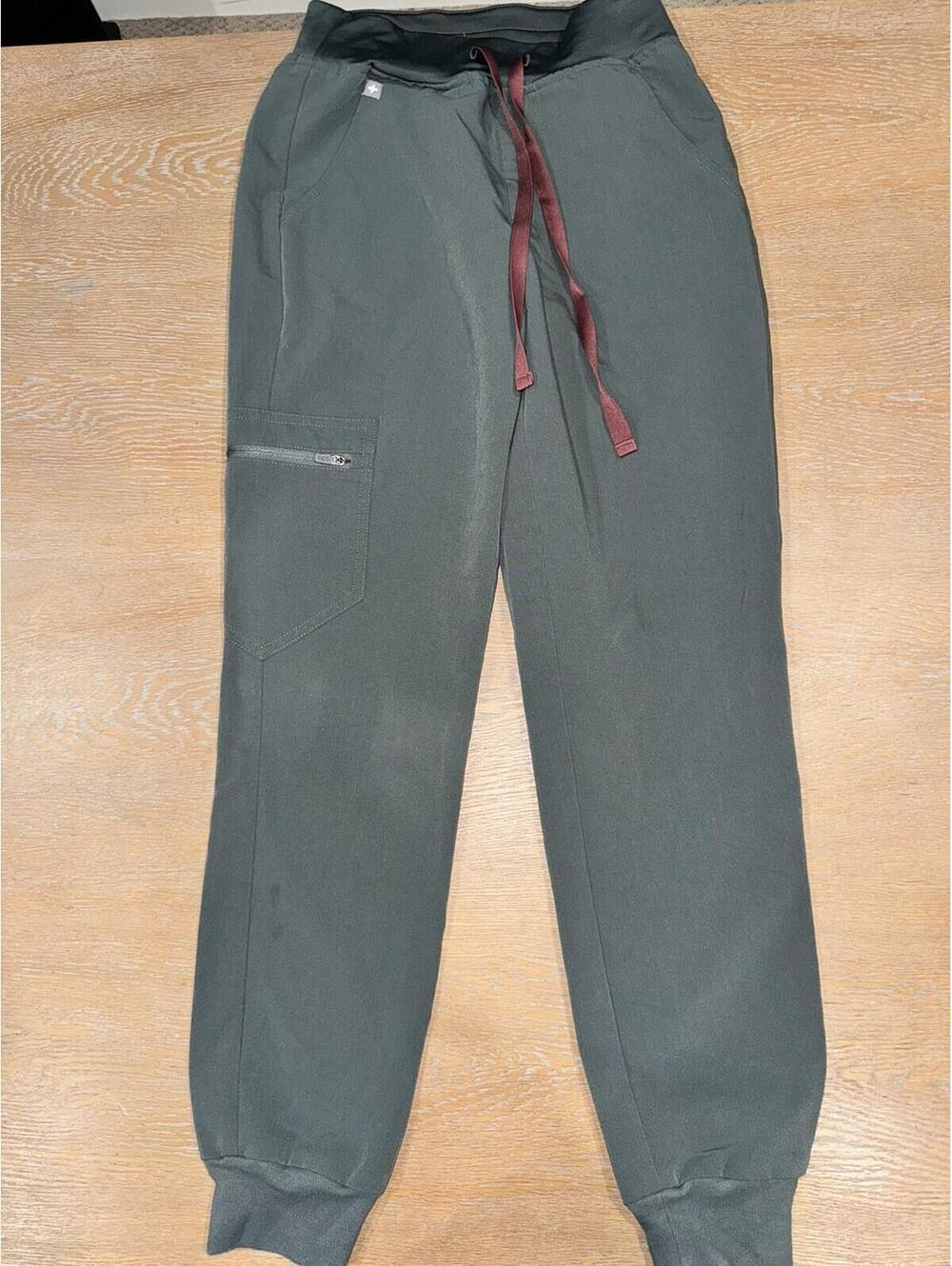 Figs Women's Zamora Jogger Scrub Pants 26.5” Sage Green Maroon SIZE XXS